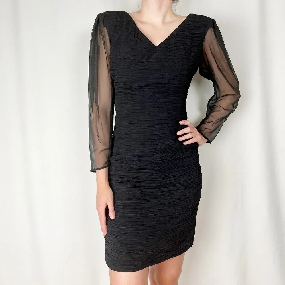 Vintage Union Made USA Sheer Long Sleeve Fitted Little Black Dress Mini Midi LBD - Picture 6 of 6